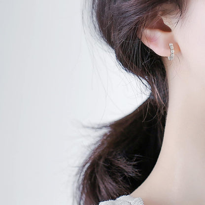 Daisy Hoop Earrings 925 Sterling Silver Lucky Flower Earrings Small Huggie Earrings Daisy Fashion Jewelry Gifts for Women