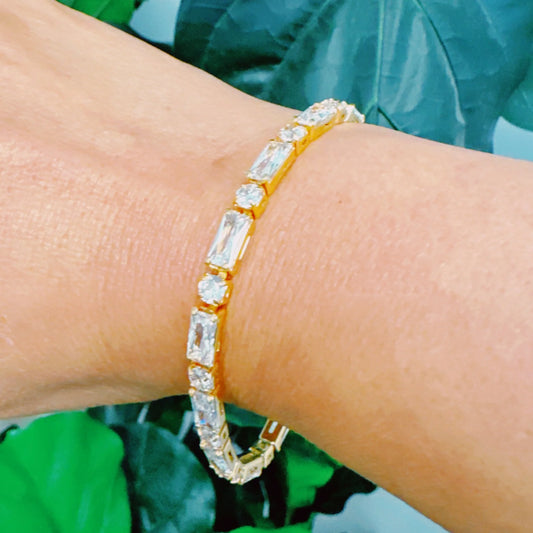 Sparkling in Shapes Bracelet
