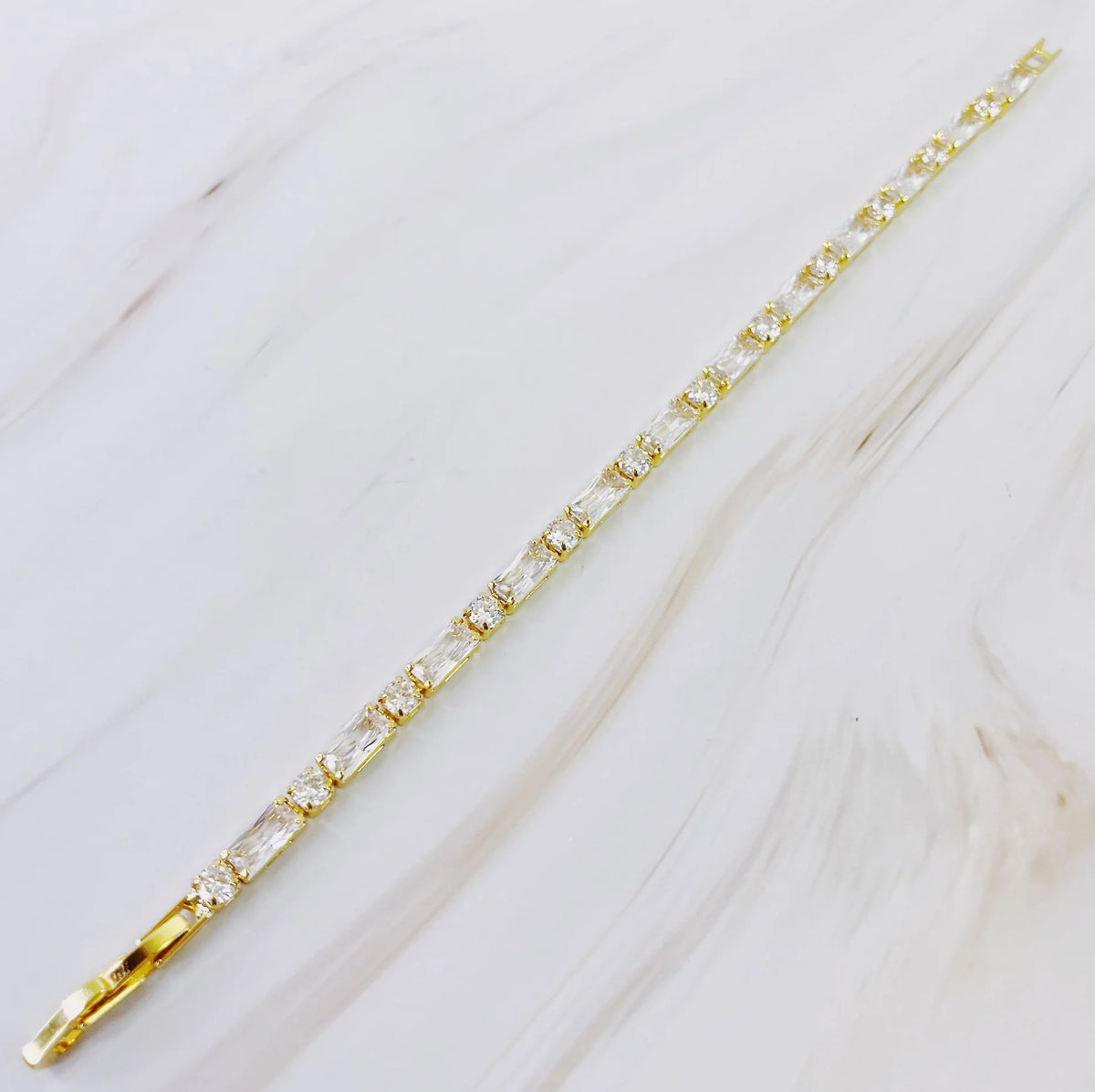 Sparkling in Shapes Bracelet