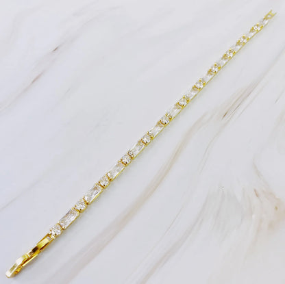 Sparkling in Shapes Bracelet