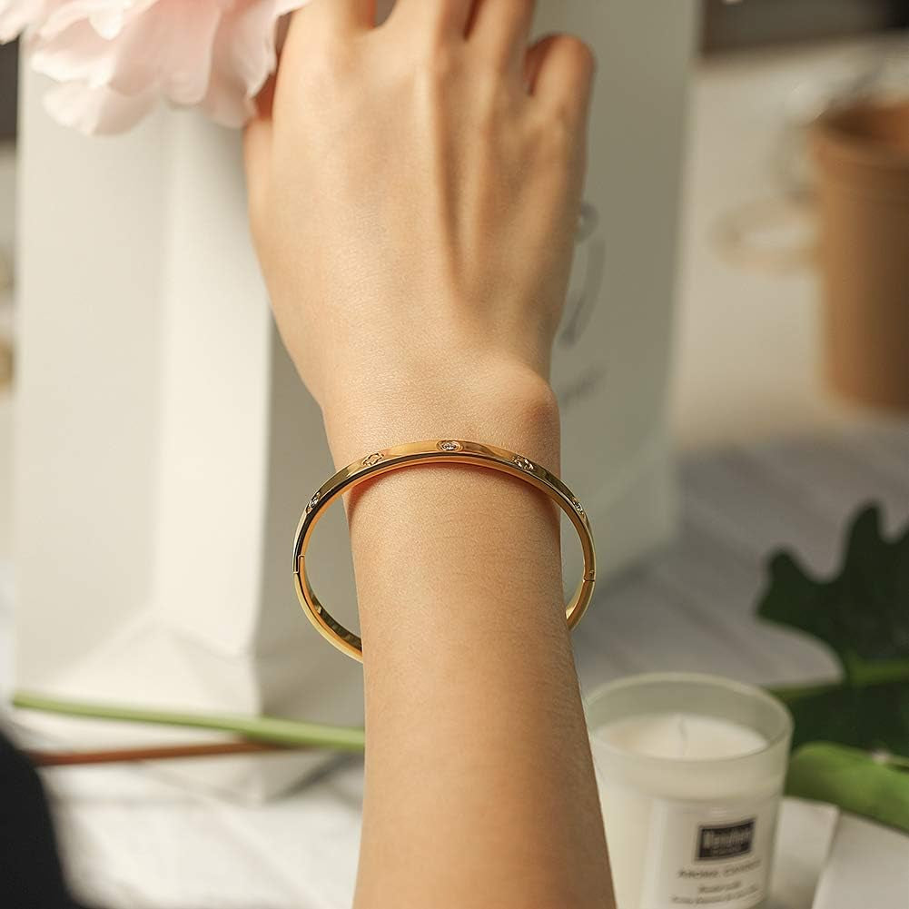 Simple Love Knot Bangle Polished Chunky Bracelet Stainless Steel Gold Gold Silver Plated Adjustable Open Cuff Bracelets for Women Adult Jewelry (Clover)