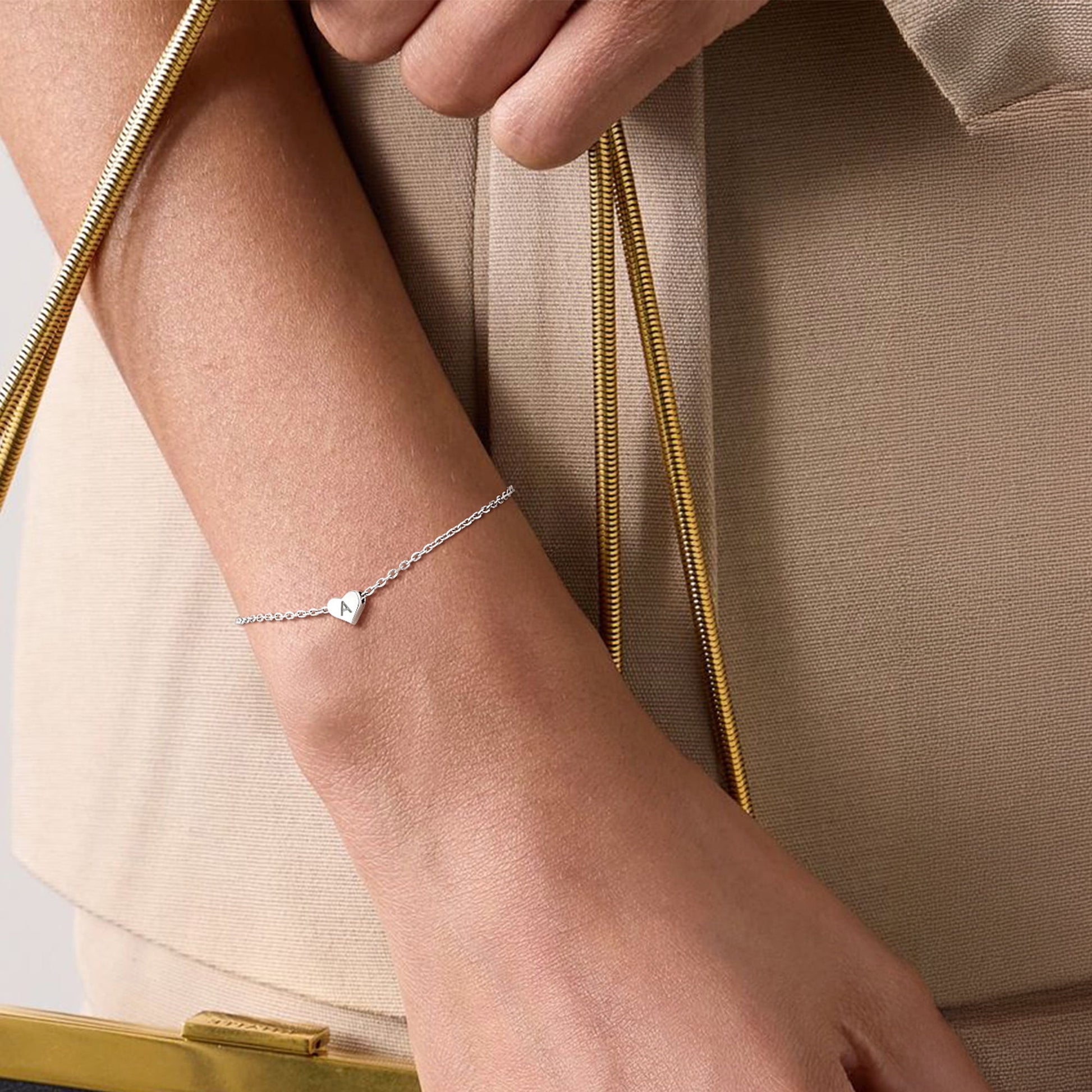 Women Cute Letter Bracelet S925 Sterling Silver Initial Heart Letter U Chain Bracelet Jewelry Gift for Girlfriend/Sister/Niece