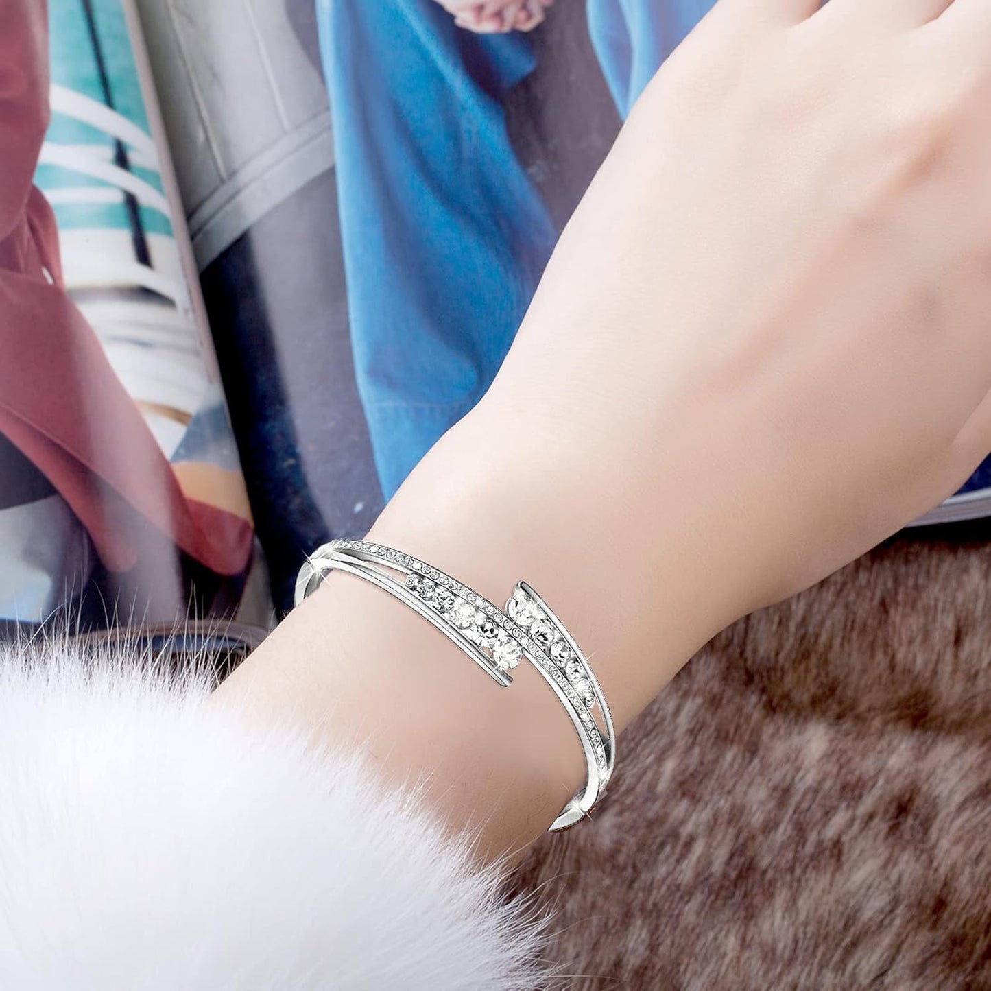 Love Encounter Crystals Bangle Bracelets for Women White Gold Plated Adjustable Hinged Jewelry