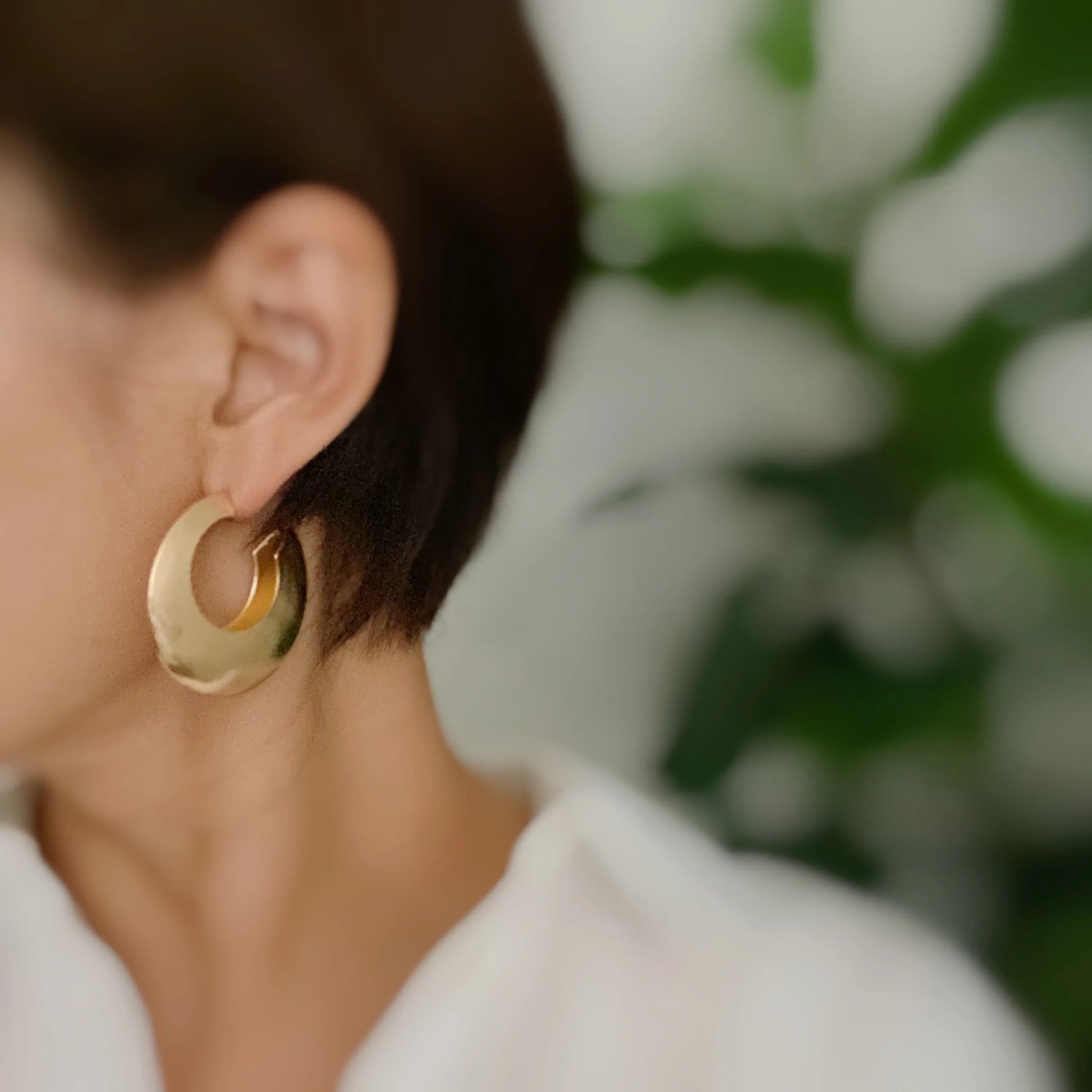 Light and Modern Hoop Earrings