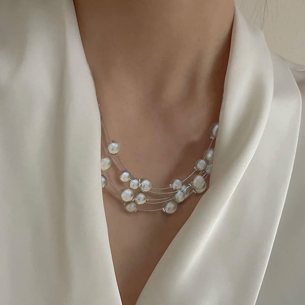 Layered Pearl Necklace Multi-Strand Pearl Choker Necklaces for Women Beaded Jewelry for Wedding Parties