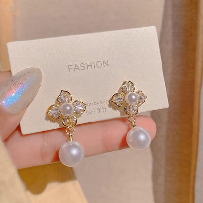 Black Vintage Pearl Drop Teardrop Chandelier Long Dangle Baroque Bohemian Earrings for Women in Gold