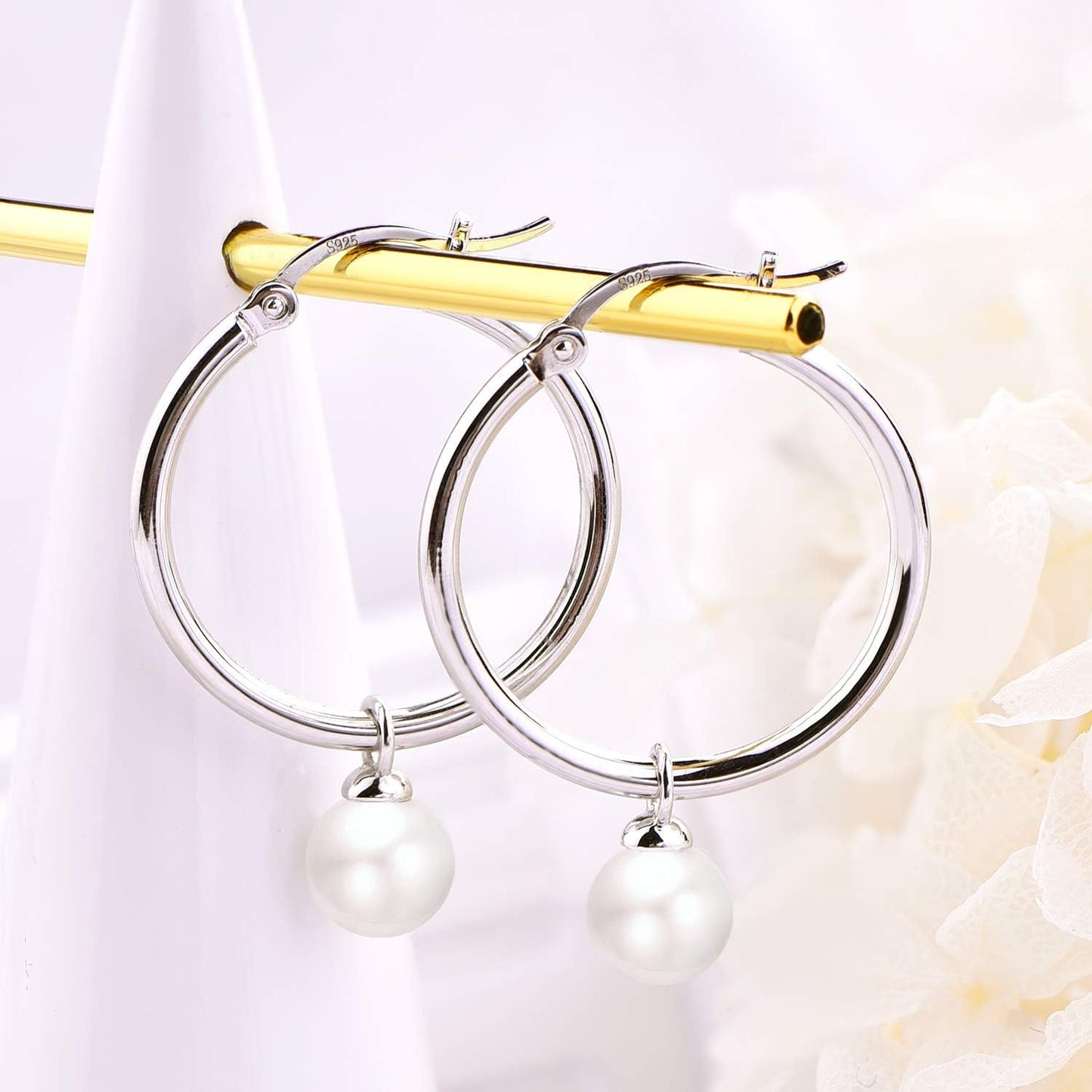 925 Sterling Silver Hoop Earrings with Simulated Danlge Pearl(White/Black)