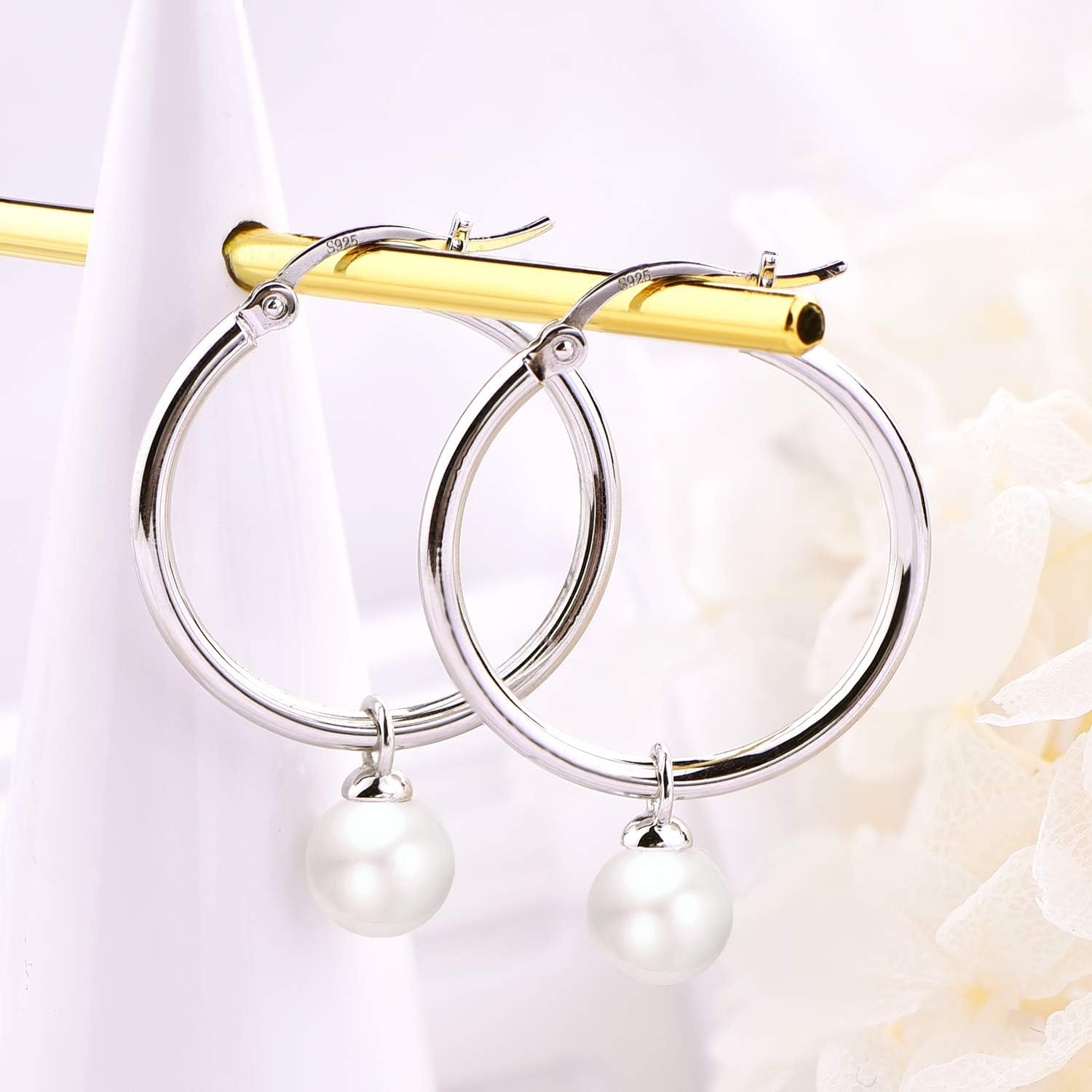 925 Sterling Silver Hoop Earrings with Simulated Danlge Pearl(White/Black)