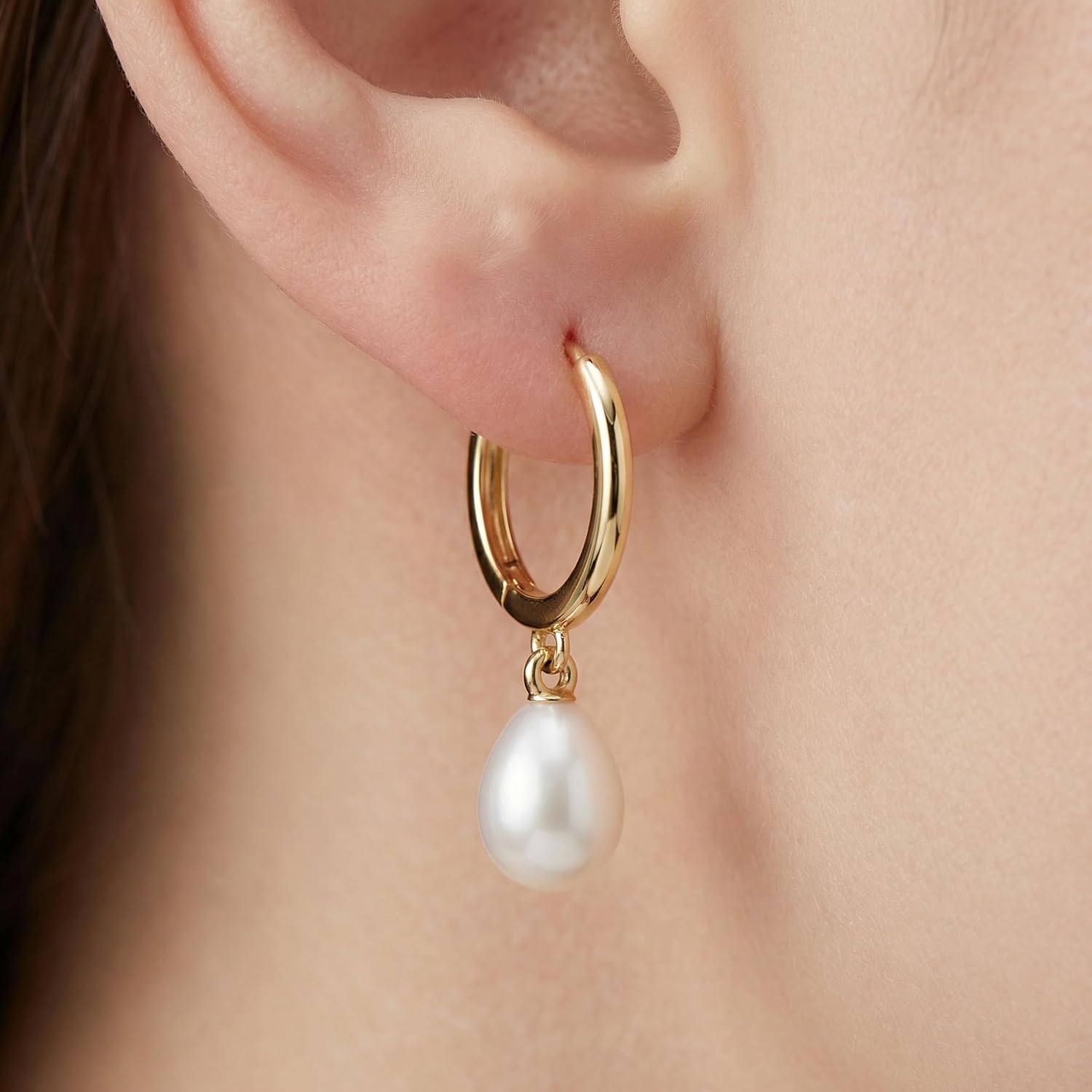 Gold Huggie Small Hoop Earrings 18K Gold Plated Crystal Drop Dangle Earrings for Women