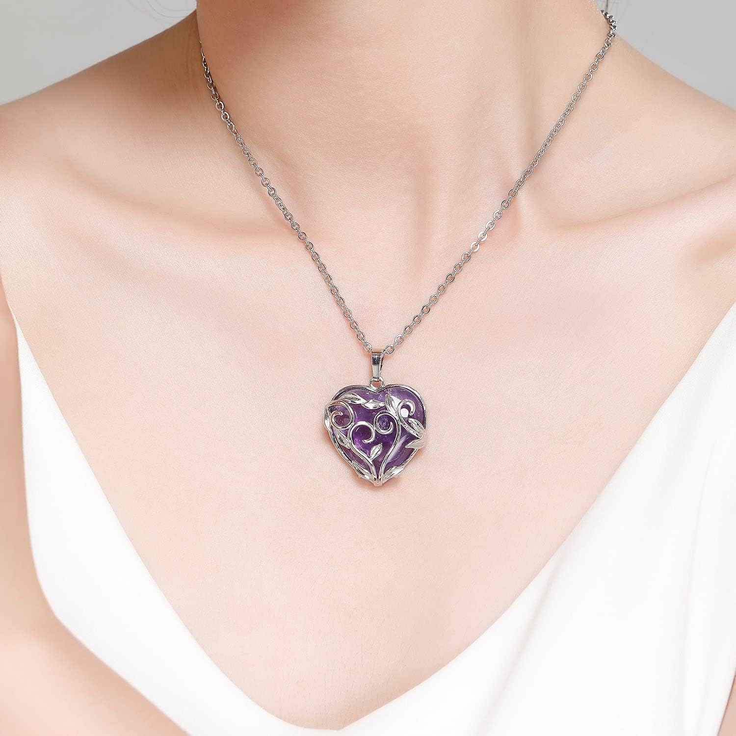 Amethyst Necklace Mothers Day Gifts Healing Crystal Stone Necklaces Heart Pendant Necklace Natural Spiritual Reiki Quartz Jewelry for Women Girlfriend Wife