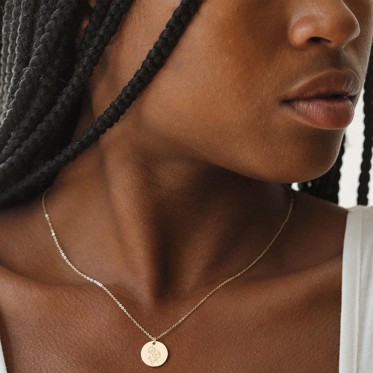 Women Birth Flower Necklace Gold Coin Engraved Disc 12 Month Flower Bouquet Pendant 14K Gold Plated Dainty Chain Personalized Floral Jewelry Birthday Gift