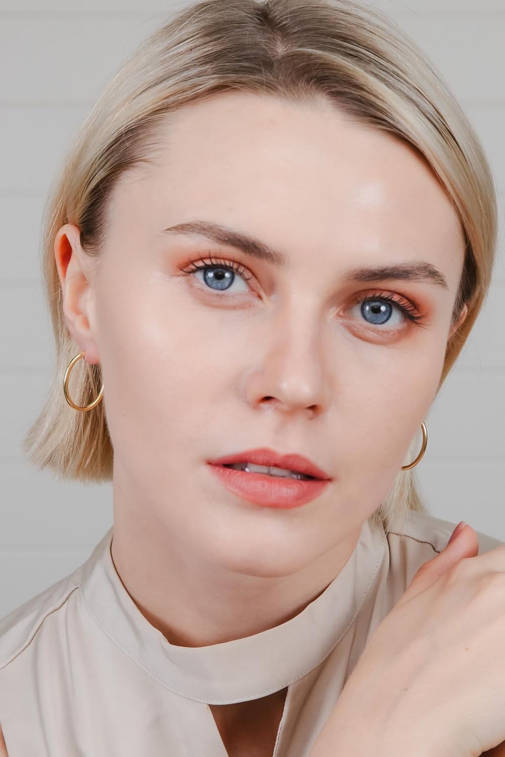 Gold Thin C-Hoop Earrings– 925 Sterling Silver, 25mm