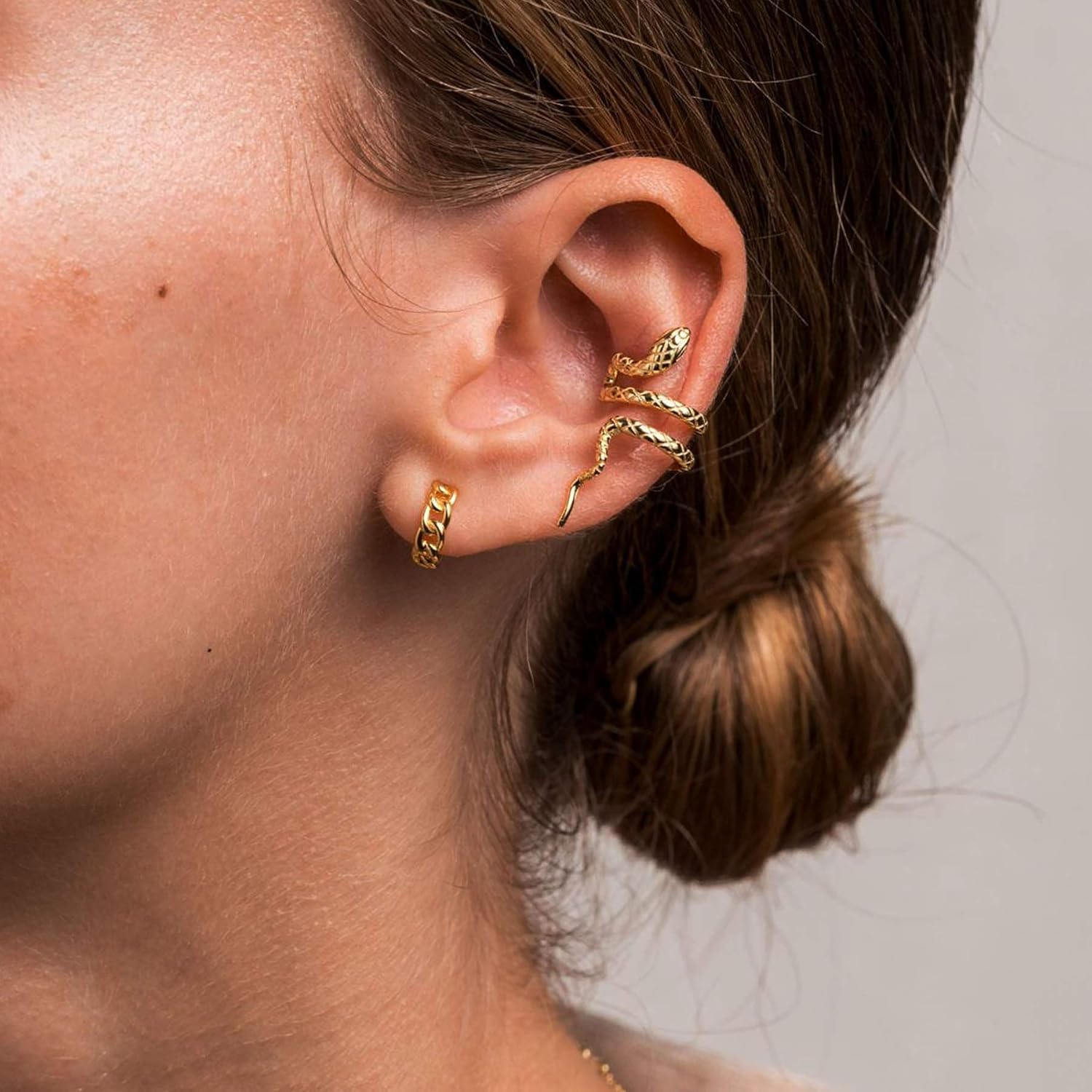 Gold Hoop Earrings for Women 18K Gold Plated Huggie Earrings Handmade Simple Minimalism Hoop Hypoallergenic Earrings for Everyday Jewelry