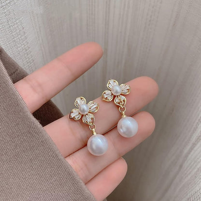 Black Vintage Pearl Drop Teardrop Chandelier Long Dangle Baroque Bohemian Earrings for Women in Gold