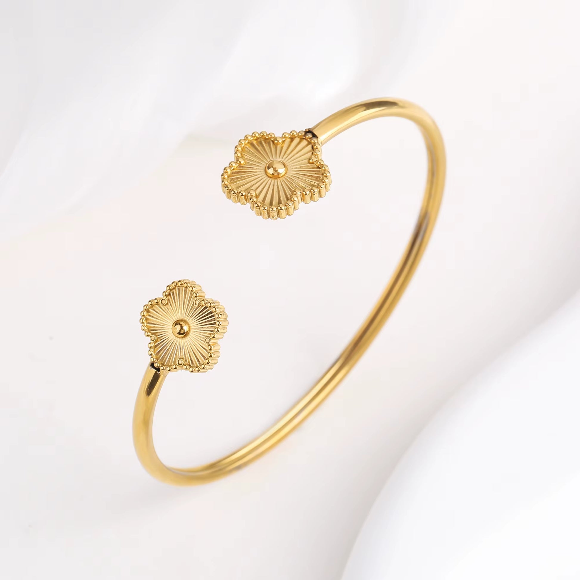 Trend Clover Bracelet for Women Girls 14K Gold Plated Stainless Steel Five Leaf Flower Dainty Lucky Link Bracelets Party Jewelry