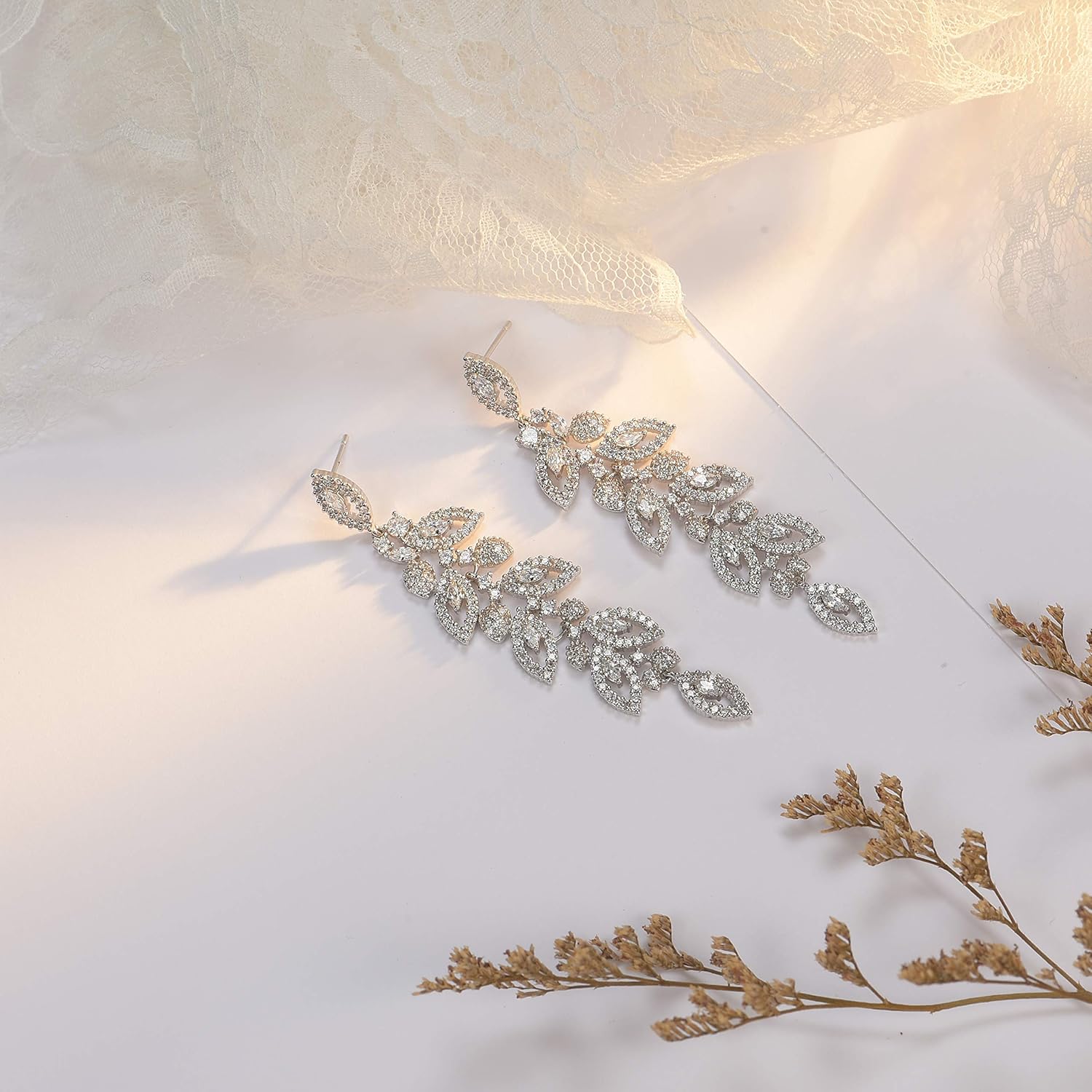 Wedding Bridal Chandelier Earrings, Crystal Rhinestone Drop Dangle Earrings for Women Brides
