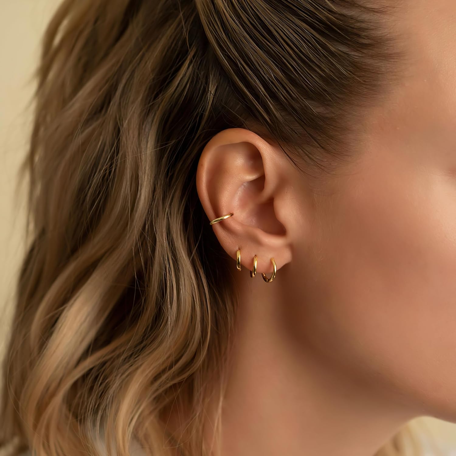 Small Hoop Earrings for Women Tiny Cartilage Hoop Earrings for Men Helix Daith Tragus Ear Hugging Hoop Earrings Sleeper Hypoallergenic Earrings