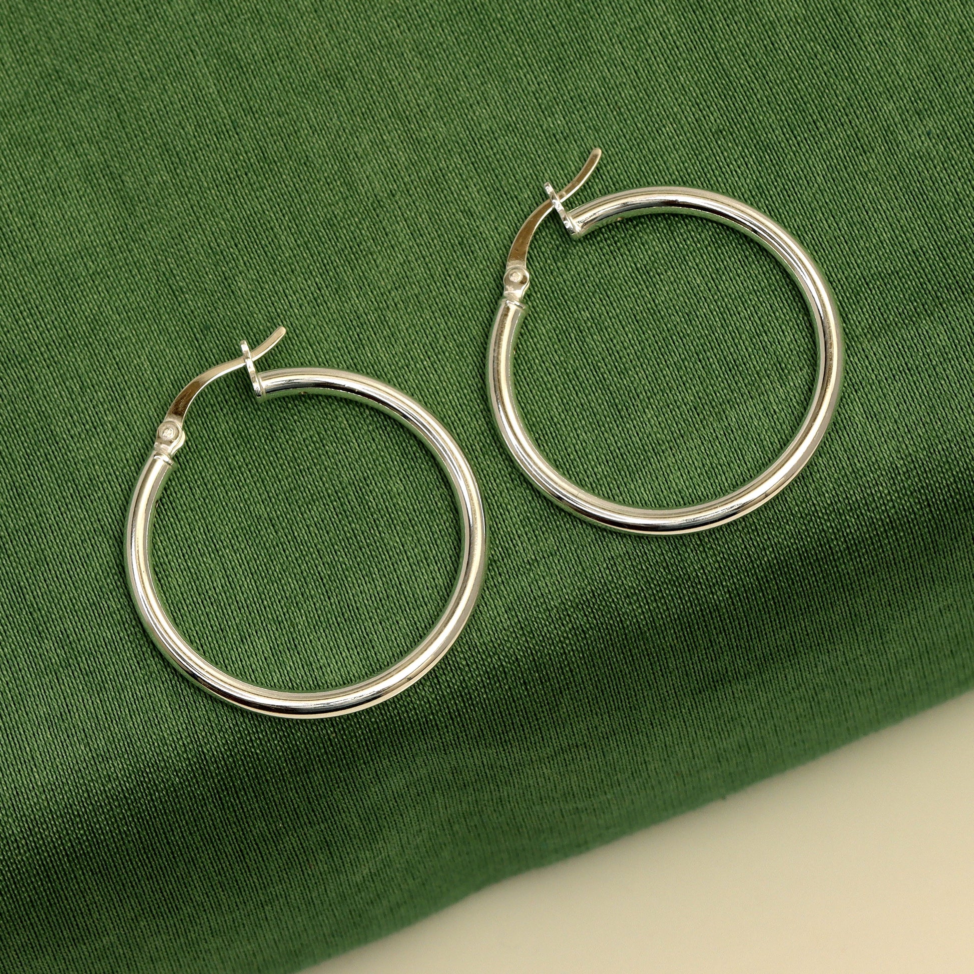 925 Sterling Silver Hypoallergenic Hoop Earrings 2.5MM Thick Italian Click-Top Classic Hoop Earrings Jewelry Gifts for Women 30MM