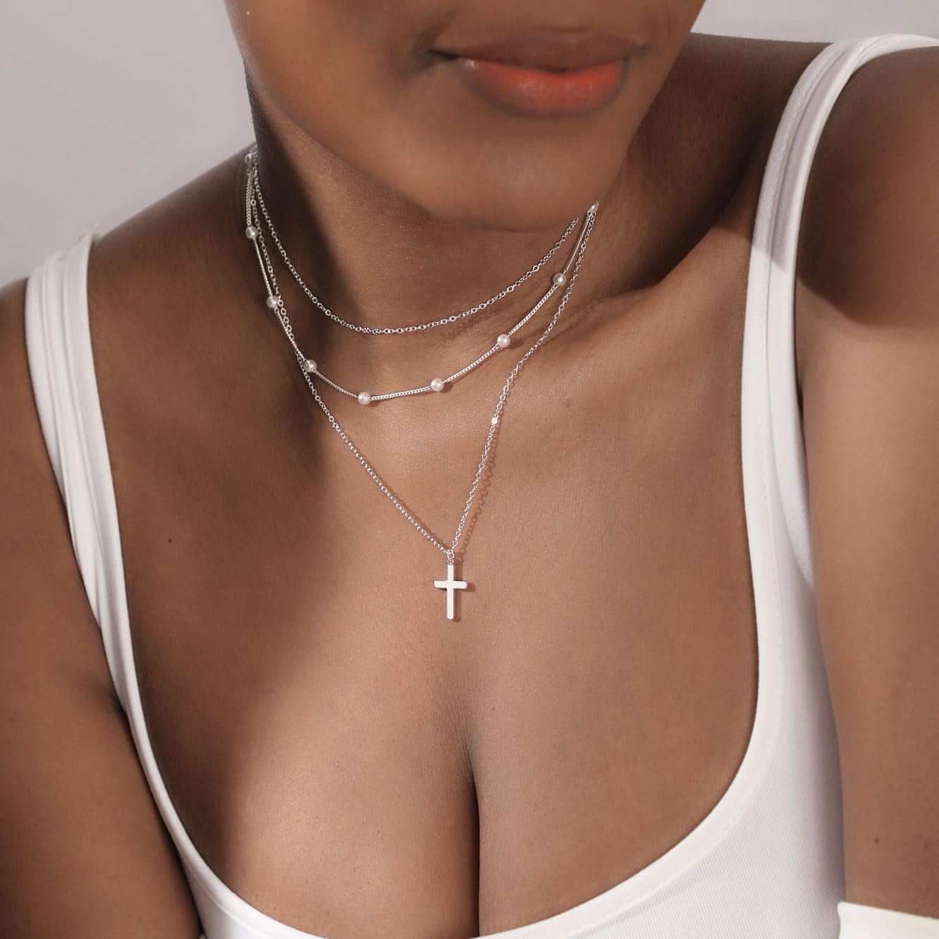 Layered Cross Necklace for Women Dainty Classic Fashionable Pearl Cross Pendant Layered Necklace Weddings Graduations Days Travel Gifts