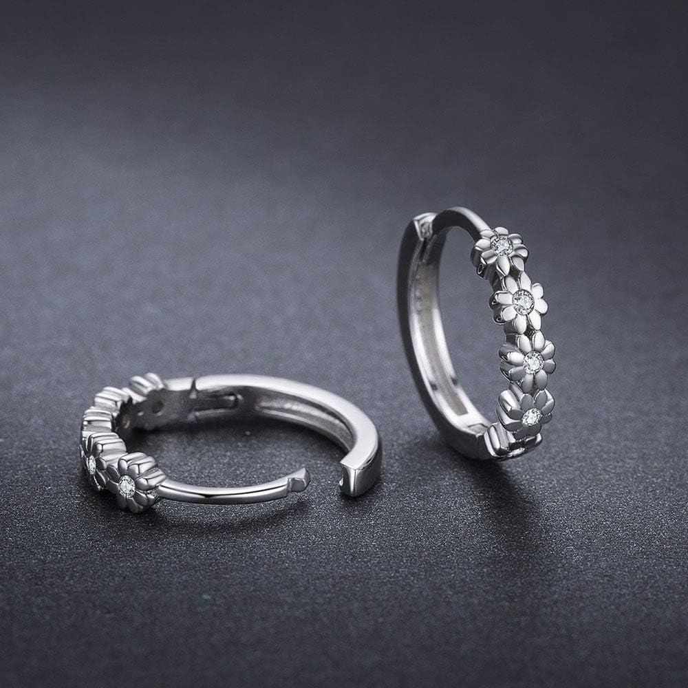 Daisy Hoop Earrings 925 Sterling Silver Lucky Flower Earrings Small Huggie Earrings Daisy Fashion Jewelry Gifts for Women
