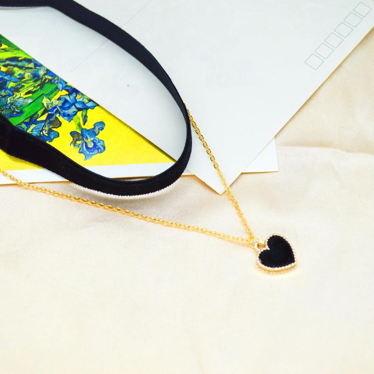 Heart Necklace Adjustable Red Choker Classic Collar Necklaces for Women and Girls Velvet Chocker Necklace