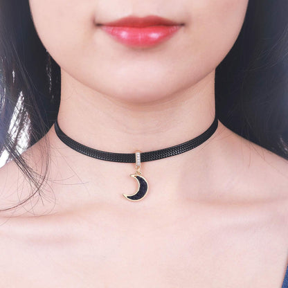 Black Choker Necklace for Women,Gold/Siver Tone Choker Necklace with Elegant Pendant