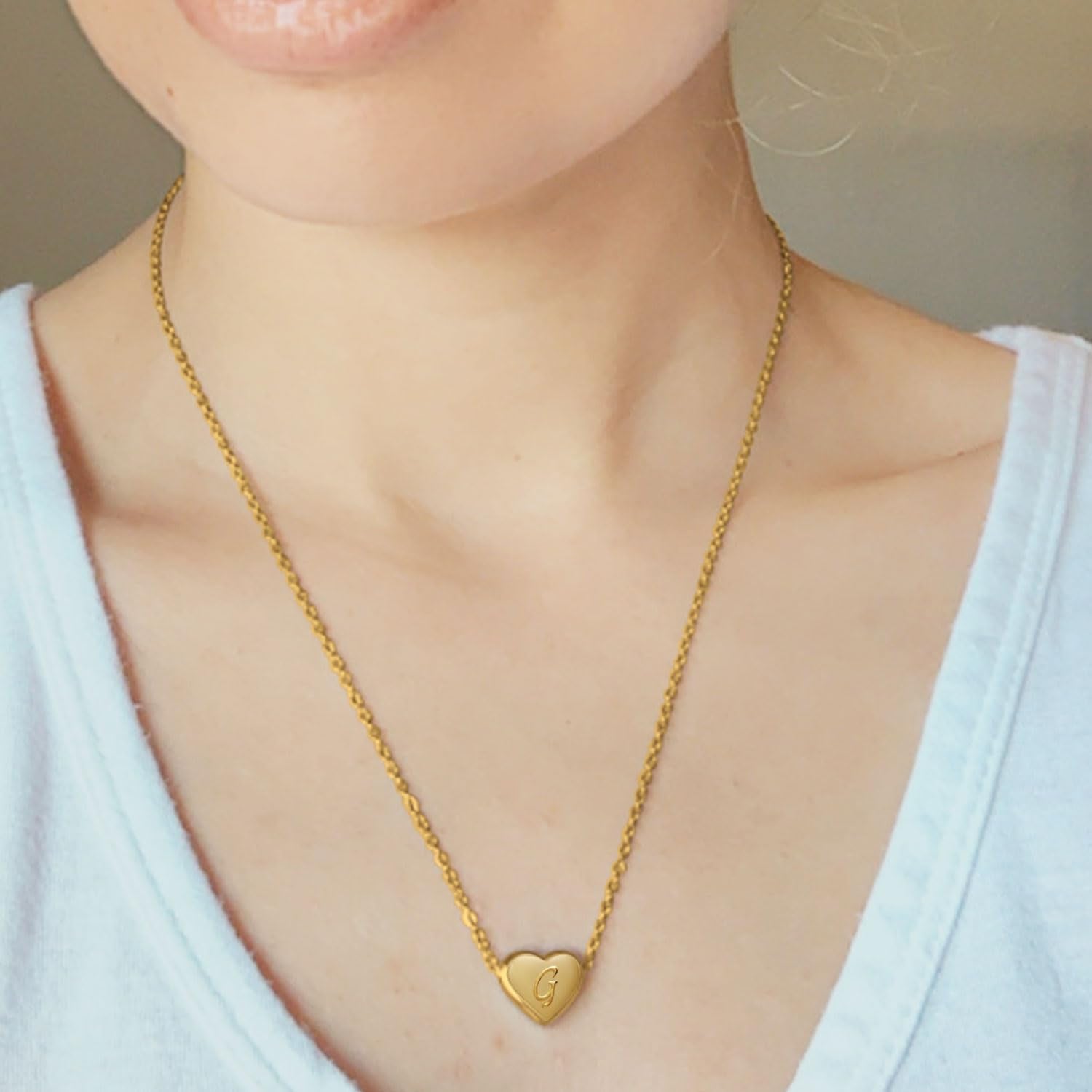 Initial Necklace for Women Letter Necklaces for Girls Dainty Gold Heart Pendant for Little Girls Birthday Gifts for Teens