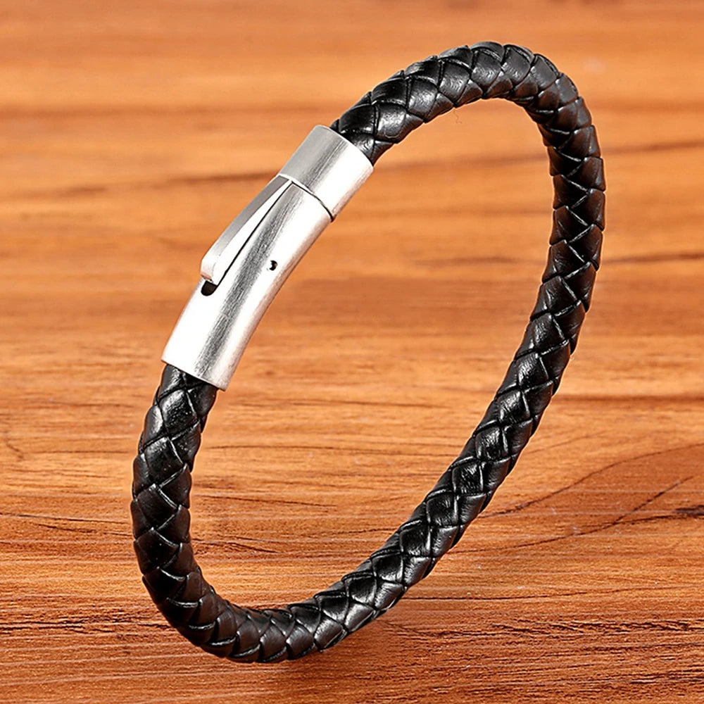 Braided Rope Wrap Leather Bracelets for Men Bangles Fashion Male Women Charm Stainless Steel Clasp Jewelry DIY Customization