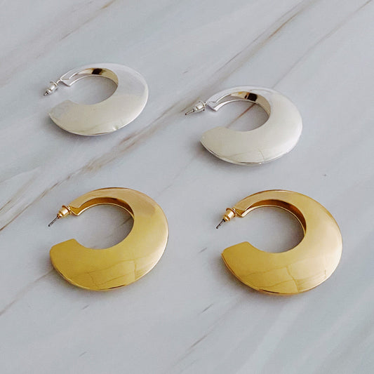 Light and Modern Hoop Earrings