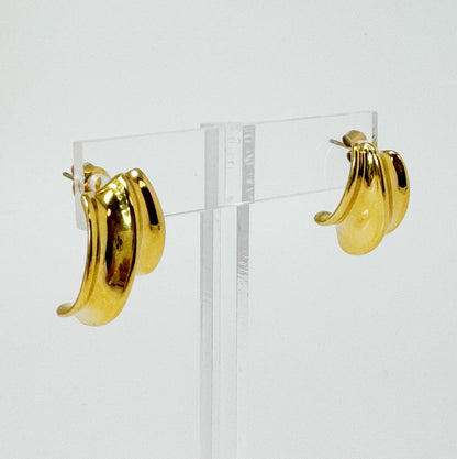 Kelly Golden Hoop Earrings
