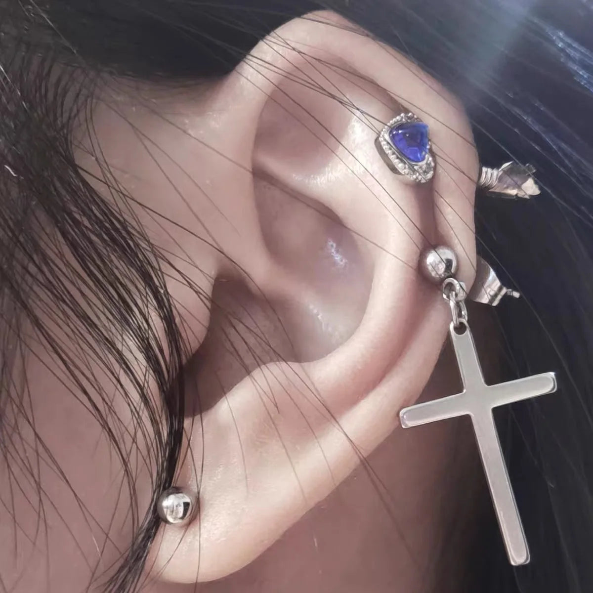 1PC Stainless Steel Multicolor Cz Tragus Cartilage Earrings Crystal Feather Ear Helix Tragus Earrings Lobe Piercing Jewelry 20G