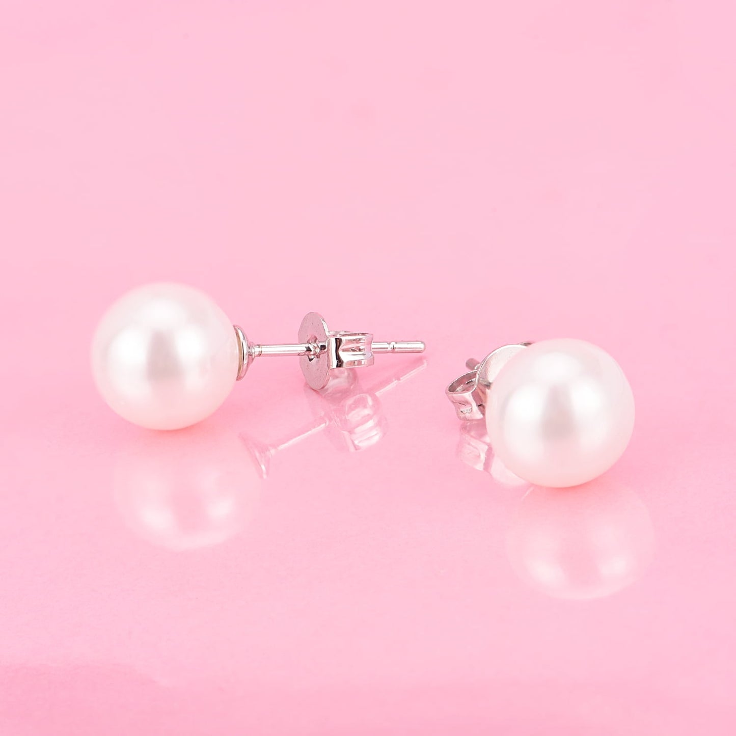 4.00 CTTW 18K Gold Genuine Cultured Pearl Earring in 18K White Gold Plated
