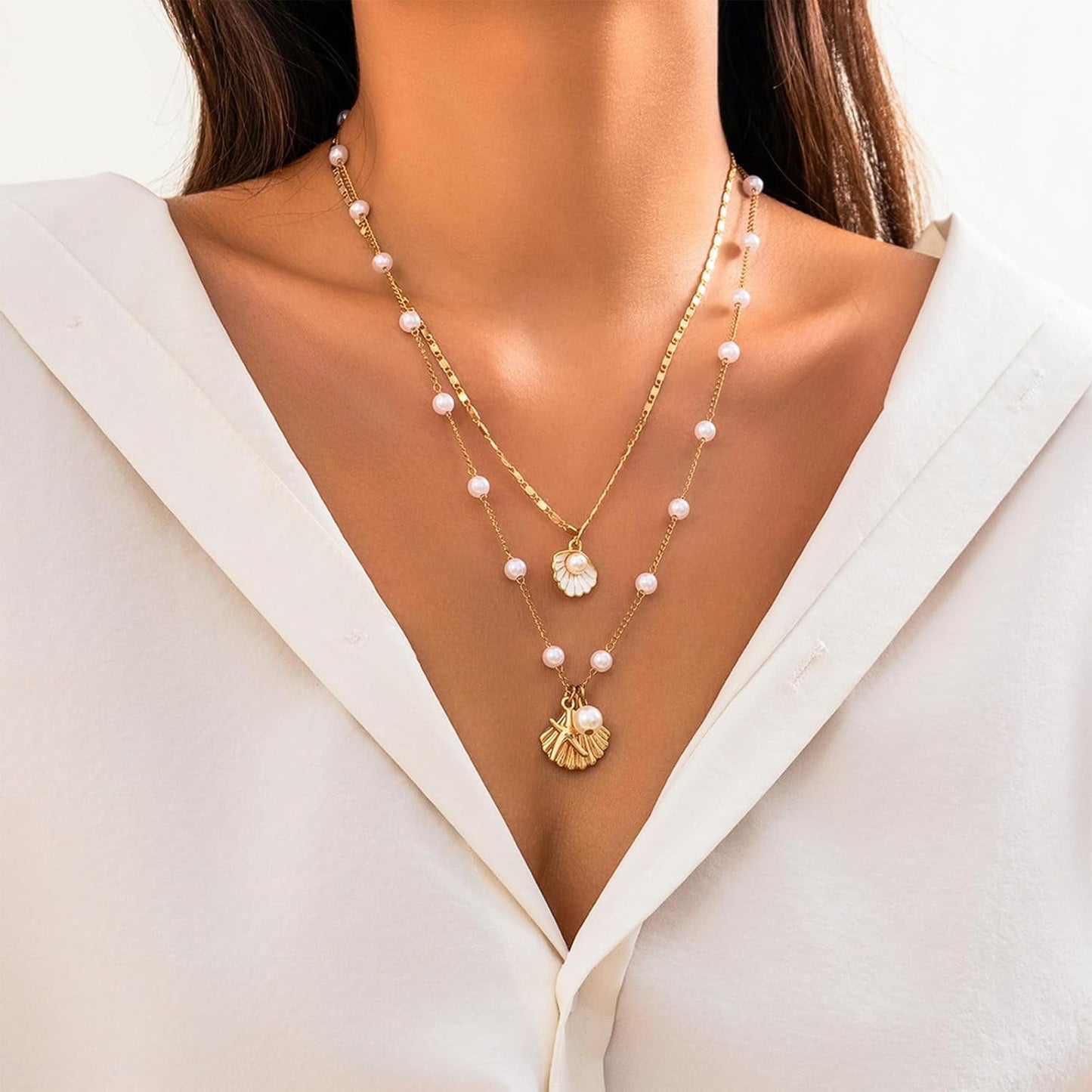 Gold Sea Shell Necklace,Layer Charm Necklace for Women Boho Summer Seashell Beach Starfish Necklace,Surfer Jewelry Gifts Vacation Summer Outfits for Women