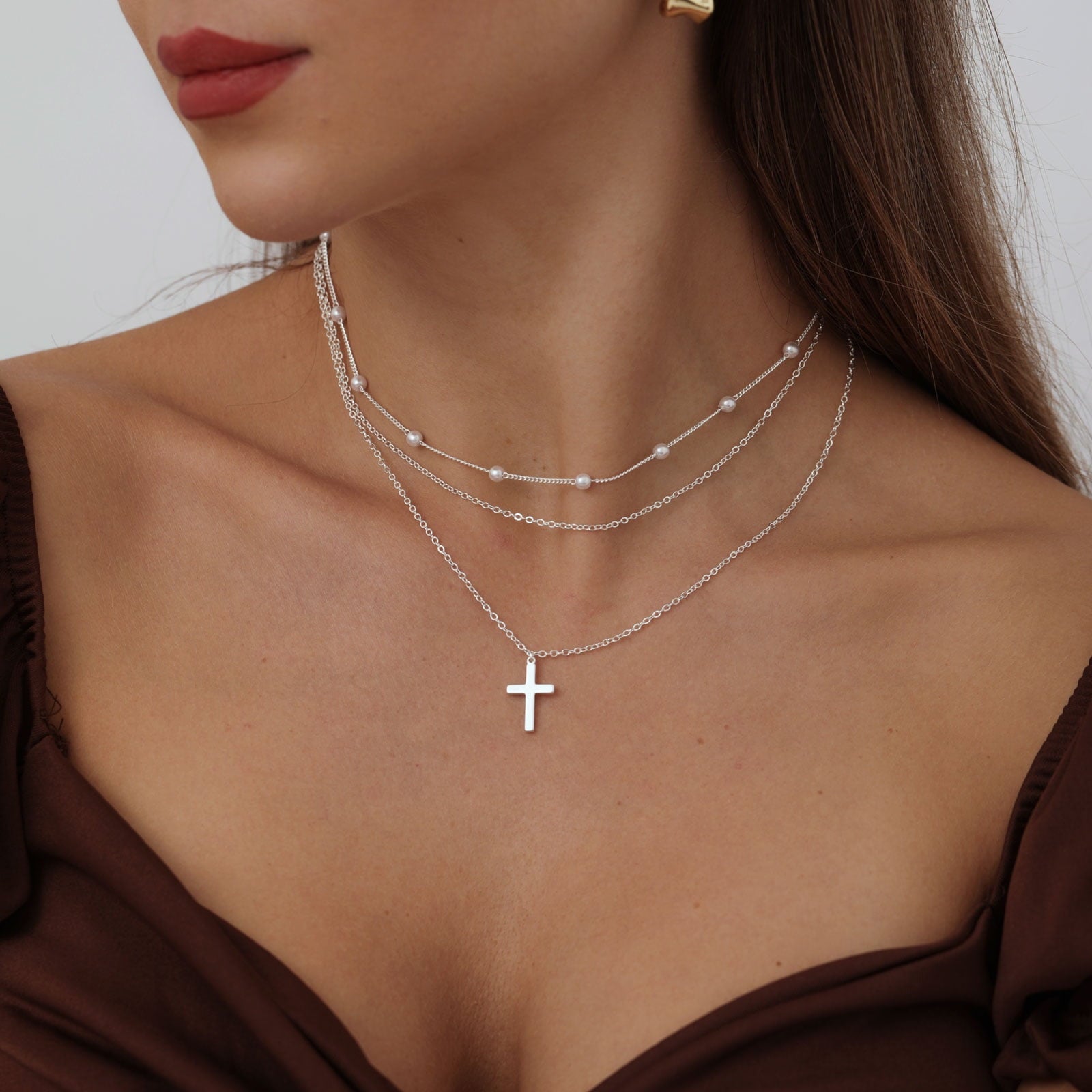 Layered Cross Necklace for Women Dainty Classic Fashionable Pearl Cross Pendant Layered Necklace Weddings Graduations Days Travel Gifts