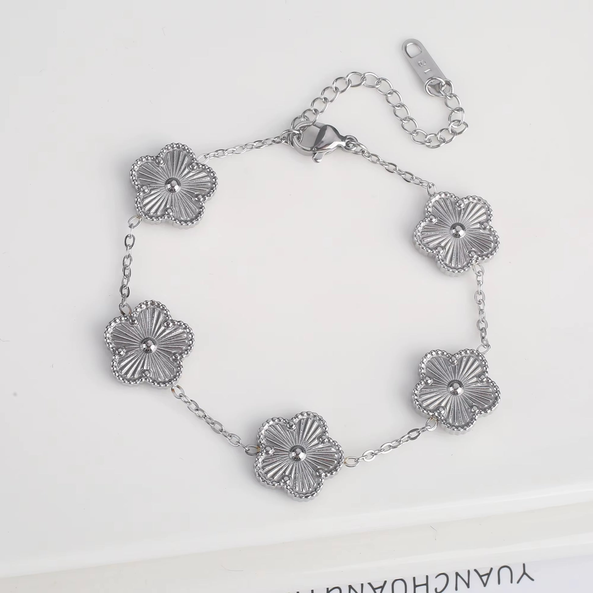 Trend Clover Bracelet for Women Girls 14K Gold Plated Stainless Steel Five Leaf Flower Dainty Lucky Link Bracelets Party Jewelry