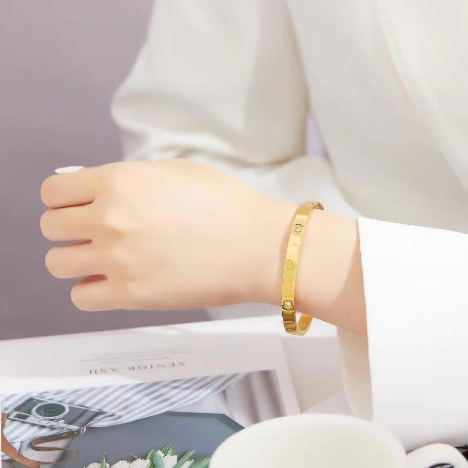 Trendy Shining Zircon Bracelets for Women Clover Print Love Pulseiras Stainless Steel Bangles Feminina Jewelry Gift