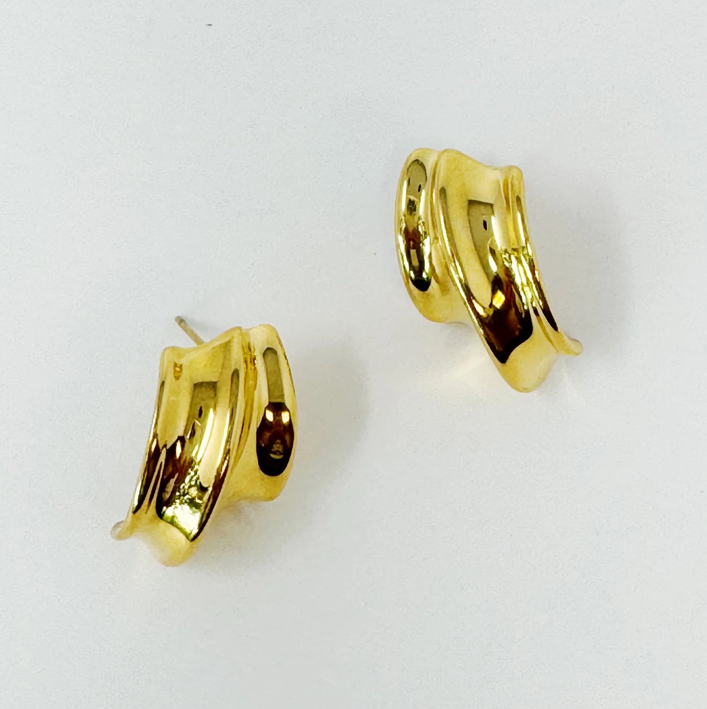 Kelly Golden Hoop Earrings