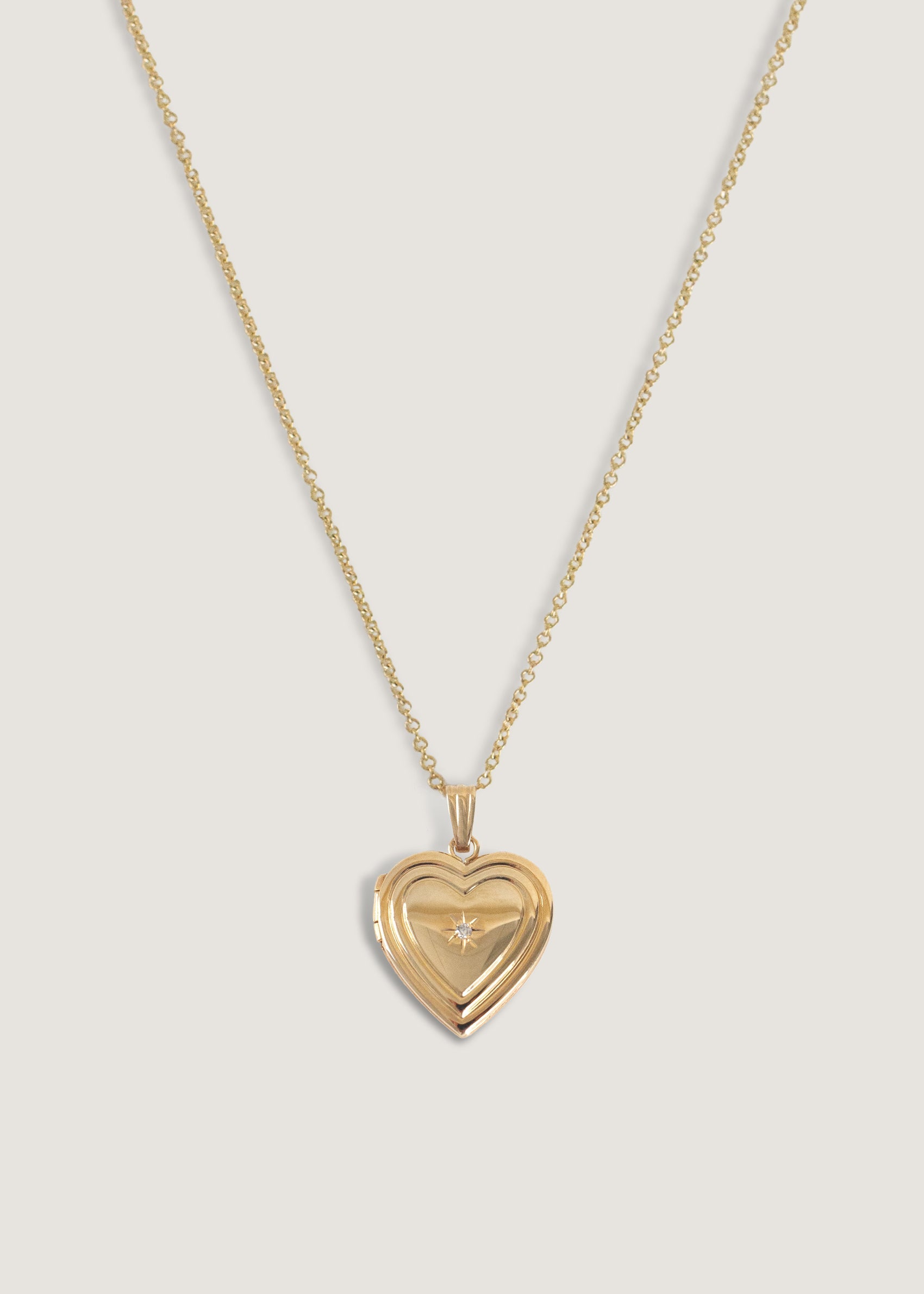Ribbed Maison Heart Locket Necklace Diamond